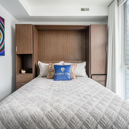 Fancy Downtown House With Hot Tub & Bbq By Globalstay Toronto Exterior foto